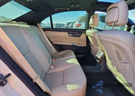 2009 Mercedes-Benz S 550 4Matic z USA, uszkodzony, nr VIN WDDNG86X49A261312